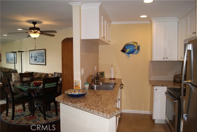 660 The Village, Redondo Beach, California 90277, 1 Bedroom Bedrooms, ,1 BathroomBathrooms,Residential,Sold,The Village,SB17140447