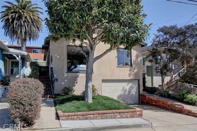 2012 Springfield Avenue, Hermosa Beach, California 90254, 4 Bedrooms Bedrooms, ,1 BathroomBathrooms,Residential,Sold,Springfield,SB21047876