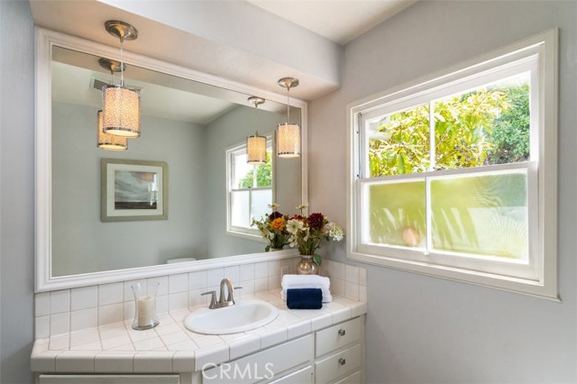 2305 Via Acalones, Palos Verdes Estates, California 90274, 3 Bedrooms Bedrooms, ,2 BathroomsBathrooms,Residential,Sold,Via Acalones,SB19041720