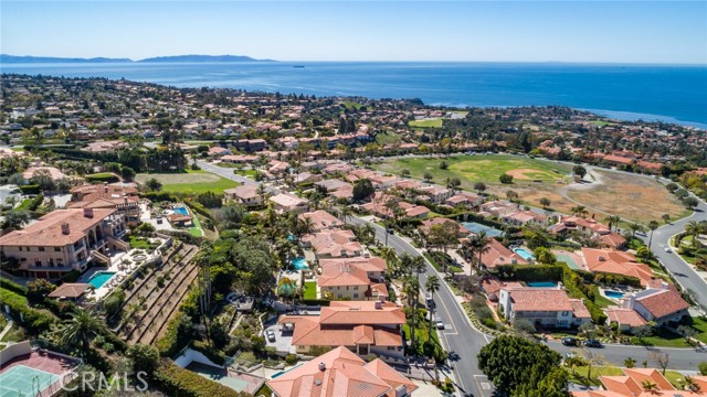 1420 Via Fernandez, Palos Verdes Estates, California 90274, 6 Bedrooms Bedrooms, ,5 BathroomsBathrooms,Residential,Sold,Via Fernandez,PV21044064