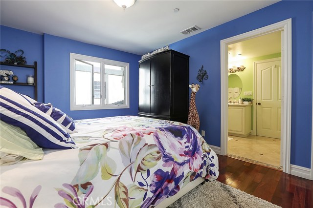 607 Guadalupe Avenue, Redondo Beach, California 90277, 4 Bedrooms Bedrooms, ,4 BathroomsBathrooms,Residential,Sold,Guadalupe,SB19155656