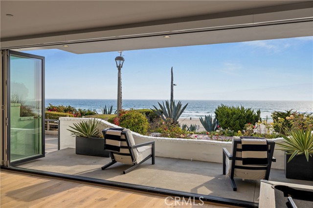 3808 The Strand Drive, Manhattan Beach, California 90266, 4 Bedrooms Bedrooms, ,5 BathroomsBathrooms,Residential,Sold,The Strand,SB21084659