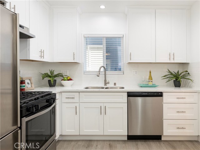 1723 Steinhart Avenue, Redondo Beach, California 90278, 3 Bedrooms Bedrooms, ,2 BathroomsBathrooms,Residential,Sold,Steinhart,SB19226063