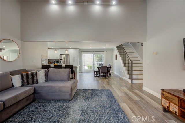 2014 Huntington Lane, Redondo Beach, California 90278, 6 Bedrooms Bedrooms, ,3 BathroomsBathrooms,Residential,Sold,Huntington,PV20087017