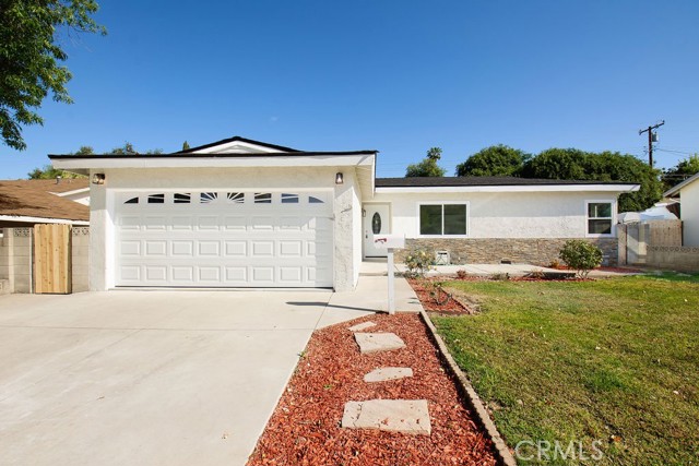 Detail Gallery Image 1 of 1 For 215 E Linfield St, Glendora,  CA 91740 - 3 Beds | 2 Baths