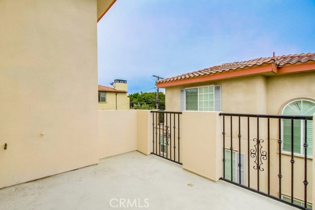 611 Pacific Coast, Redondo Beach, California 90277, 5 Bedrooms Bedrooms, ,4 BathroomsBathrooms,Residential,Sold,Pacific Coast,OC17213002