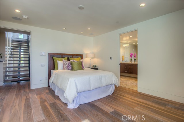 1819 Monterey Boulevard, Hermosa Beach, California 90254, 4 Bedrooms Bedrooms, ,4 BathroomsBathrooms,Residential,Sold,Monterey,SB21046153