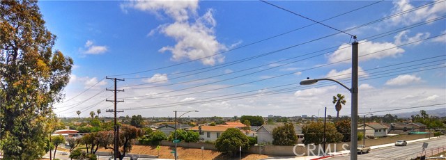 1321 Beryl Street, Redondo Beach, California 90277, 2 Bedrooms Bedrooms, ,2 BathroomsBathrooms,Residential,Sold,Beryl,OC17104021