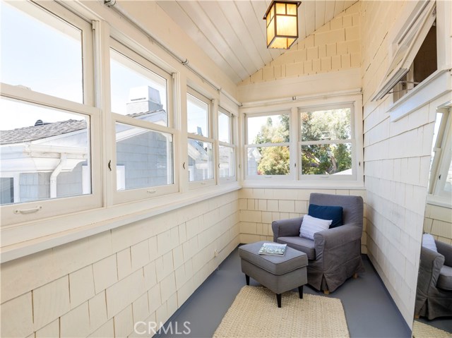 2713 Oak Avenue, Manhattan Beach, California 90266, 4 Bedrooms Bedrooms, ,2 BathroomsBathrooms,Residential,Sold,Oak,SB19125153