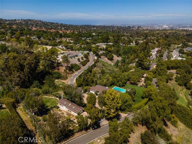 1 Lower Blackwater Canyon, Rolling Hills, California 90274, 4 Bedrooms Bedrooms, ,3 BathroomsBathrooms,Residential,Sold,Lower Blackwater Canyon,PV21075686