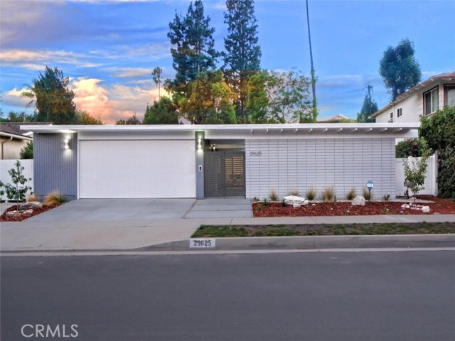 29625 Whitley Collins Drive, Rancho Palos Verdes, California 90275, 4 Bedrooms Bedrooms, ,2 BathroomsBathrooms,Residential,Sold,Whitley Collins,PV21189080