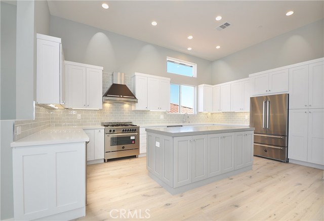 118 Irena Avenue, Redondo Beach, California 90277, 3 Bedrooms Bedrooms, ,2 BathroomsBathrooms,Residential,Sold,Irena,SB18141558