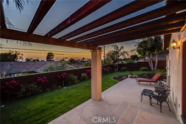 2631 Via Carrillo, Palos Verdes Estates, California 90274, 3 Bedrooms Bedrooms, ,2 BathroomsBathrooms,Residential,Sold,Via Carrillo,PV17093733