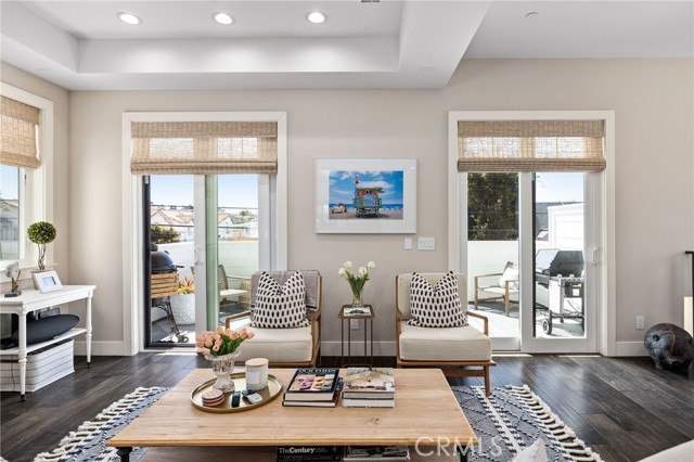 2309 Clark Lane, Redondo Beach, California 90278, 4 Bedrooms Bedrooms, ,3 BathroomsBathrooms,Residential,Sold,Clark,SB21061823