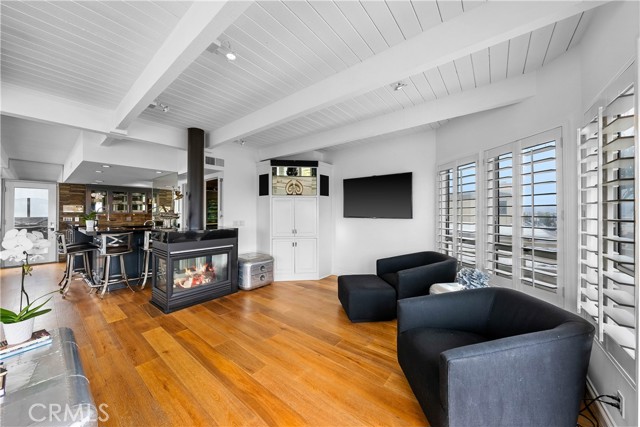712 Highland Avenue, Manhattan Beach, California 90266, 3 Bedrooms Bedrooms, ,4 BathroomsBathrooms,Residential,Sold,Highland,SB21087613