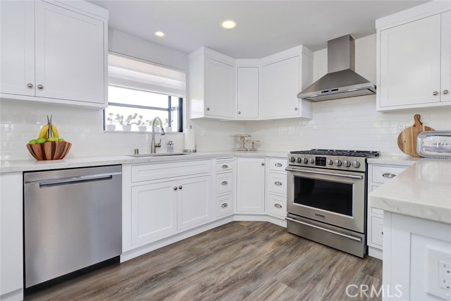1920 Voorhees Avenue, Redondo Beach, California 90278, 3 Bedrooms Bedrooms, ,3 BathroomsBathrooms,Residential,Sold,Voorhees,SB19186018