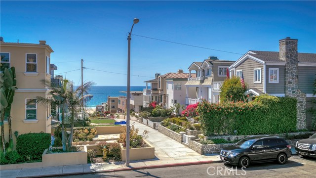 304 3rd Street, Manhattan Beach, California 90266, 4 Bedrooms Bedrooms, ,3 BathroomsBathrooms,Residential,Sold,3rd,SB17132031