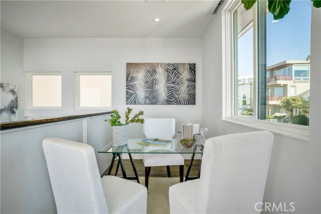 301 20th Street, Manhattan Beach, California 90266, 4 Bedrooms Bedrooms, ,5 BathroomsBathrooms,Residential,Sold,20th,SB19211056