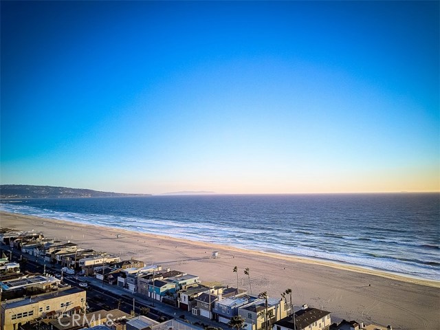 132 35th Place, Hermosa Beach, California 90254, 2 Bedrooms Bedrooms, ,2 BathroomsBathrooms,Residential,Sold,35th,SB19057826