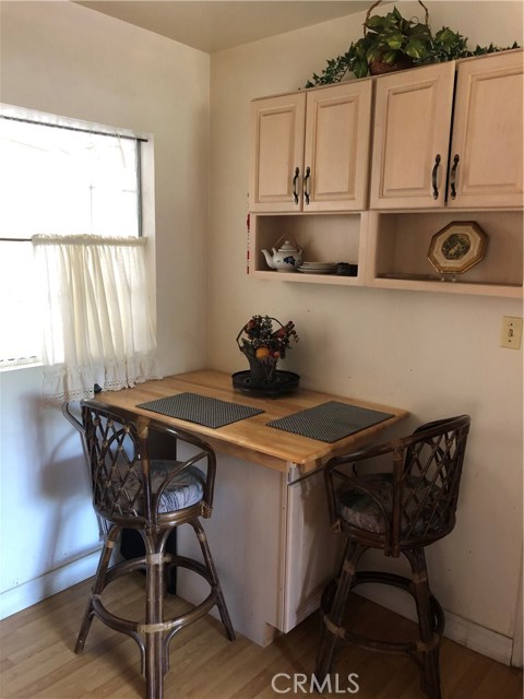 Breakfast Bar in the Kitchen