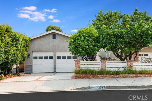 3528 Maple Avenue, Manhattan Beach, California 90266, 3 Bedrooms Bedrooms, ,2 BathroomsBathrooms,Residential,Sold,Maple,SB20187420