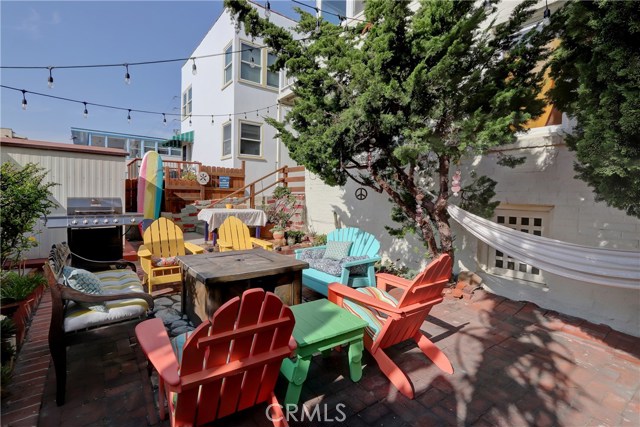 3905 Crest Drive, Manhattan Beach, California 90266, 3 Bedrooms Bedrooms, ,Residential,Sold,Crest,SB19240278