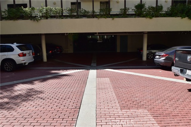 510 The Village, Redondo Beach, California 90277, 2 Bedrooms Bedrooms, ,2 BathroomsBathrooms,Residential,Sold,The Village,SB17088247