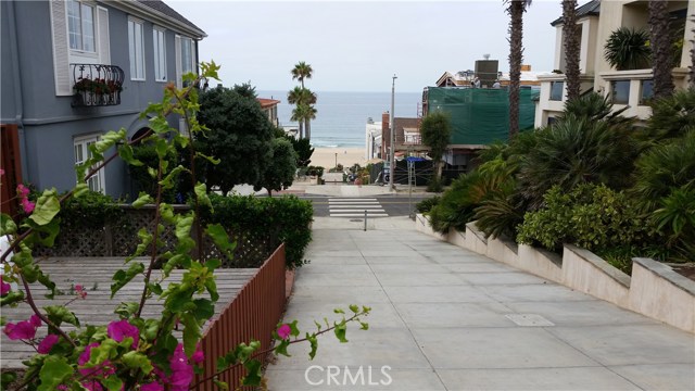 228 29th Street, Manhattan Beach, California 90266, 1 Bedroom Bedrooms, ,1 BathroomBathrooms,Residential,Sold,29th,PV17263710