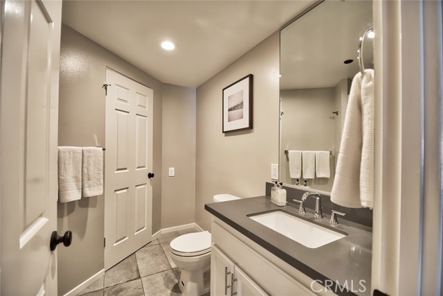 512 Esplanade, Redondo Beach, California 90277, 2 Bedrooms Bedrooms, ,2 BathroomsBathrooms,Residential,Sold,Esplanade,IN17223458