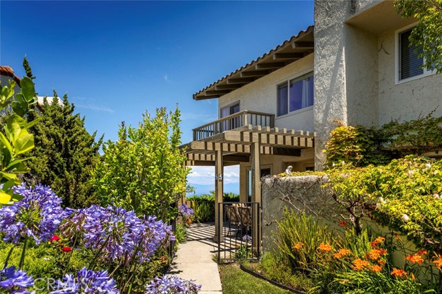 55 Aspen Way, Rolling Hills Estates, California 90274, 2 Bedrooms Bedrooms, ,1 BathroomBathrooms,Residential,Sold,Aspen,PV21171157