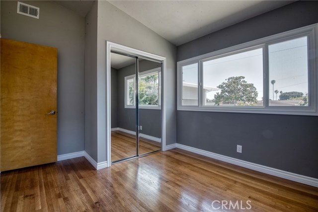 WEST BEDROOM (APPROX 10' X 10' + )