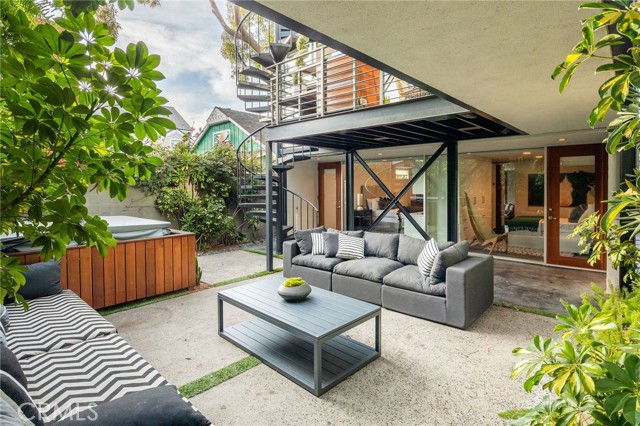 464 34th Street, Manhattan Beach, California 90266, 4 Bedrooms Bedrooms, ,3 BathroomsBathrooms,Residential,Sold,34th,SB21028091