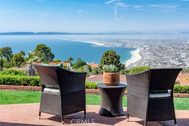 2305 Via Acalones, Palos Verdes Estates, California 90274, 3 Bedrooms Bedrooms, ,2 BathroomsBathrooms,Residential,Sold,Via Acalones,SB19041720