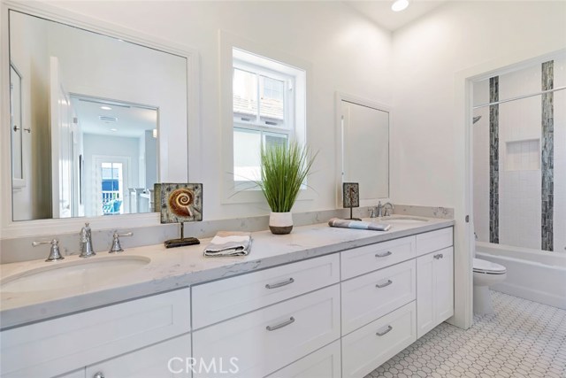 2115 Robinson Street, Redondo Beach, California 90278, 3 Bedrooms Bedrooms, ,2 BathroomsBathrooms,Residential,Sold,Robinson,IN18246966