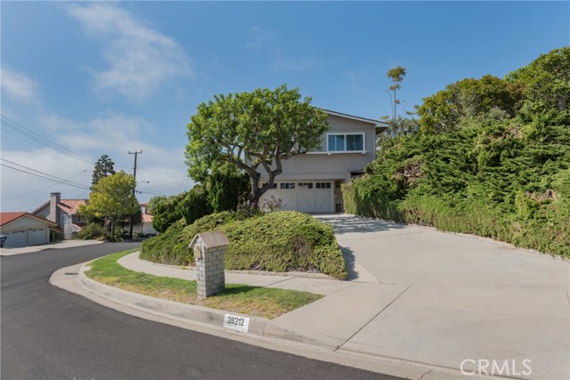 28212 Lobrook Drive, Rancho Palos Verdes, California 90275, 4 Bedrooms Bedrooms, ,2 BathroomsBathrooms,Residential,Sold,Lobrook,SB17178173