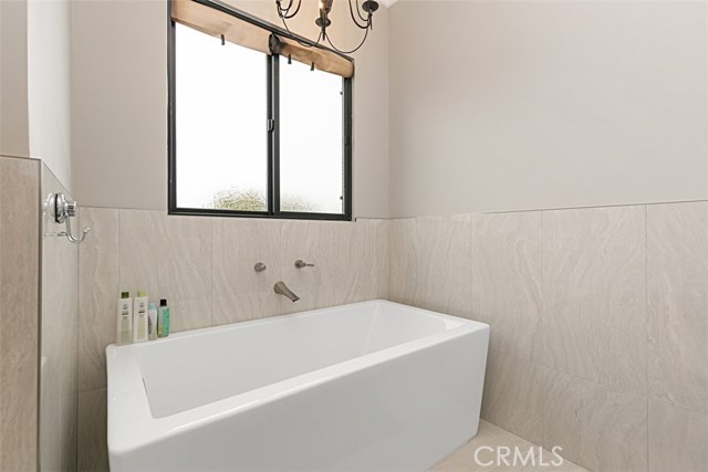 1934 Robinson Street, Redondo Beach, California 90278, 5 Bedrooms Bedrooms, ,4 BathroomsBathrooms,Residential,Sold,Robinson,OC19044344