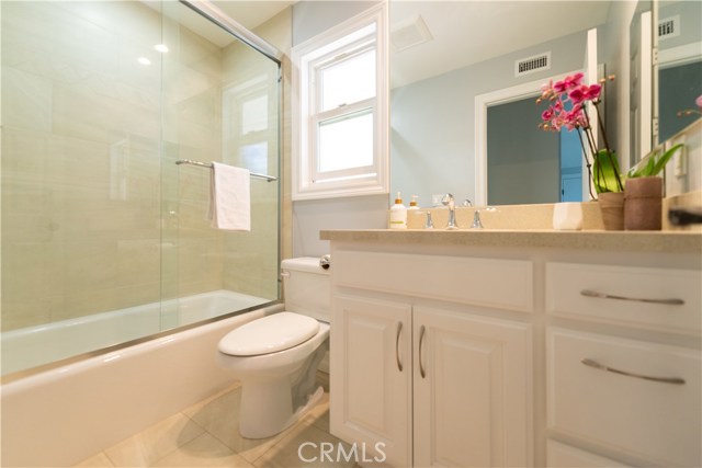 613 Lucia Avenue, Redondo Beach, California 90277, 3 Bedrooms Bedrooms, ,2 BathroomsBathrooms,Residential,Sold,Lucia,SB19228857