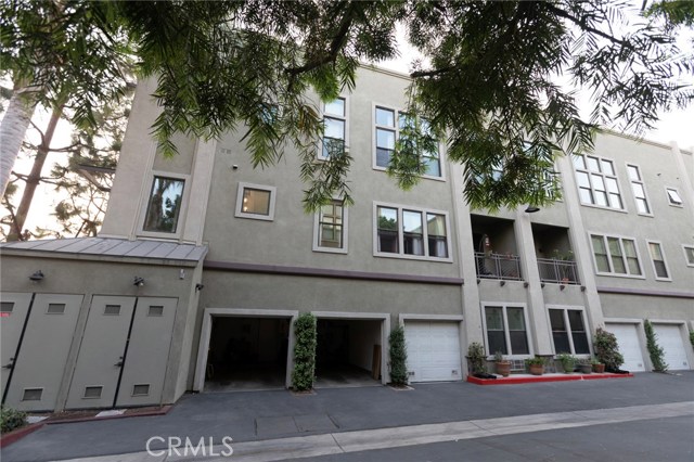 Main, 92701, ,For Sale,Main,PW20195641