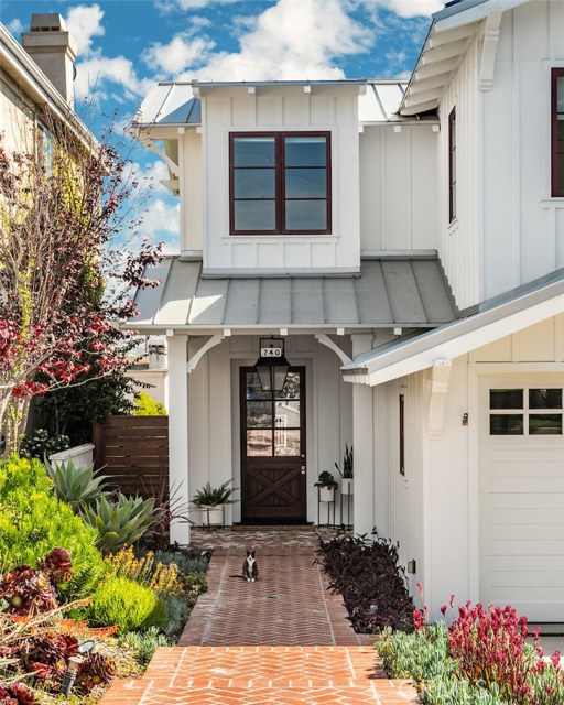 740 Avenue C, Redondo Beach, California 90277, 5 Bedrooms Bedrooms, ,5 BathroomsBathrooms,Residential,Sold,Avenue C,PV20082727