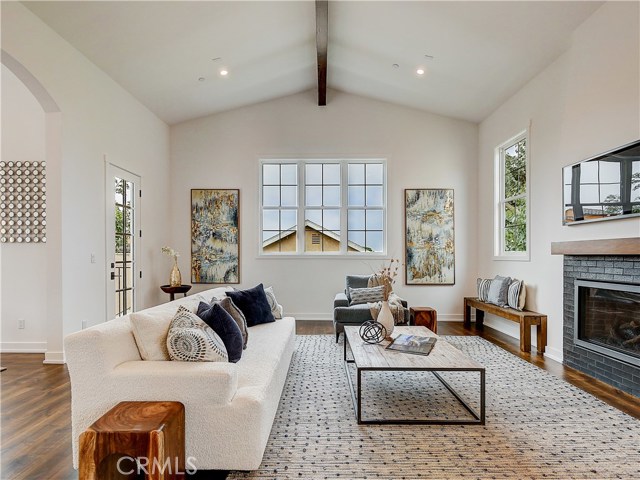 1919 Gates, Redondo Beach, California 90278, 4 Bedrooms Bedrooms, ,3 BathroomsBathrooms,Residential,Sold,Gates,SB19209631