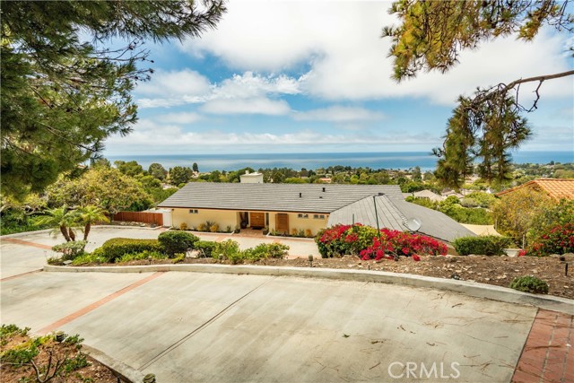 2825 Via Buena, Palos Verdes Estates, California 90274, 4 Bedrooms Bedrooms, ,3 BathroomsBathrooms,Residential,Sold,Via Buena,PV21138800