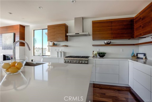 438 Hermosa Avenue, Hermosa Beach, California 90254, 4 Bedrooms Bedrooms, ,3 BathroomsBathrooms,Residential,Sold,Hermosa,PV18010706