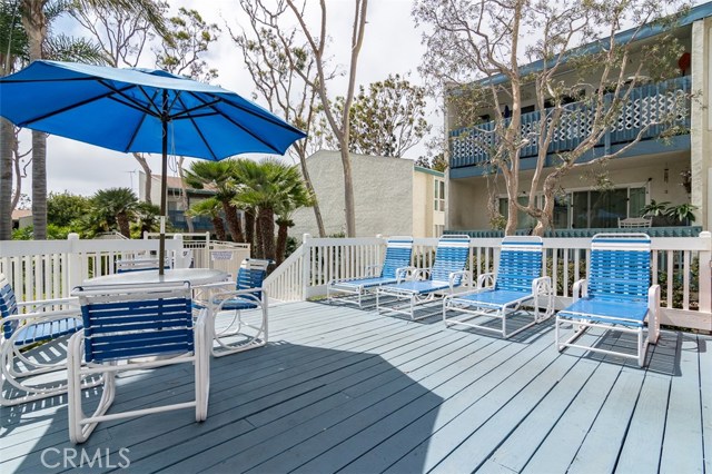 902 Camino Real, Redondo Beach, California 90277, 2 Bedrooms Bedrooms, ,1 BathroomBathrooms,Residential,Sold,Camino Real,SB18179214