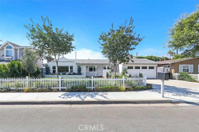 Photo of 491 16th Place, Costa Mesa, CA 92627