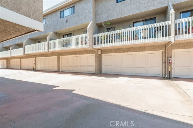 511 Meyer Lane, Redondo Beach, California 90278, 2 Bedrooms Bedrooms, ,2 BathroomsBathrooms,Residential,Sold,Meyer,SB17172264