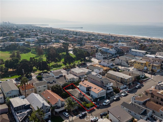 428 28th Street, Hermosa Beach, California 90254, 2 Bedrooms Bedrooms, ,1 BathroomBathrooms,Residential,Sold,28th,SB19275440