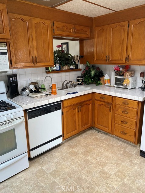 3 Bed Home for Sale in Compton, California