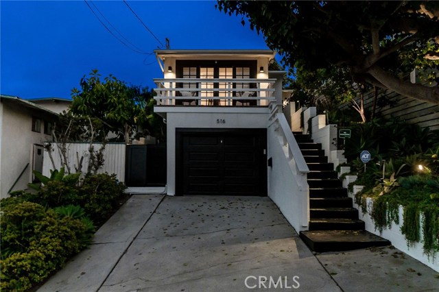 516 24th Street, Hermosa Beach, California 90254, 2 Bedrooms Bedrooms, ,1 BathroomBathrooms,Residential,Sold,24th,SB20201077