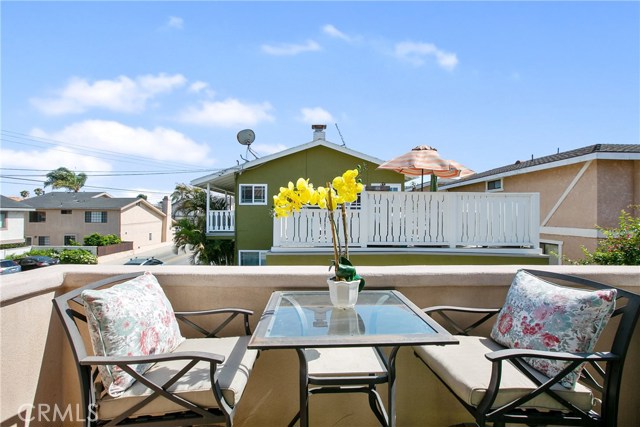 1505 Rindge Lane, Redondo Beach, California 90278, 3 Bedrooms Bedrooms, ,2 BathroomsBathrooms,Residential,Sold,Rindge,SB19188272