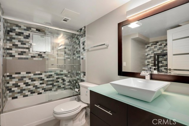 2031 Hillcrest Drive, Hermosa Beach, California 90254, 3 Bedrooms Bedrooms, ,4 BathroomsBathrooms,Residential,Sold,Hillcrest,PW20026303